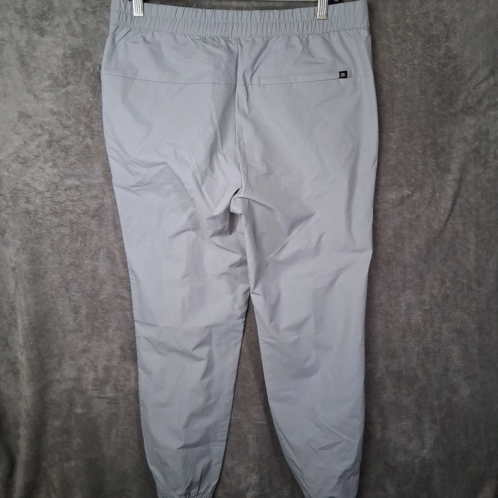 New Banana Republic Motion Tech Hybrid Pants Men Size 32x29 Gray Woven Tapered